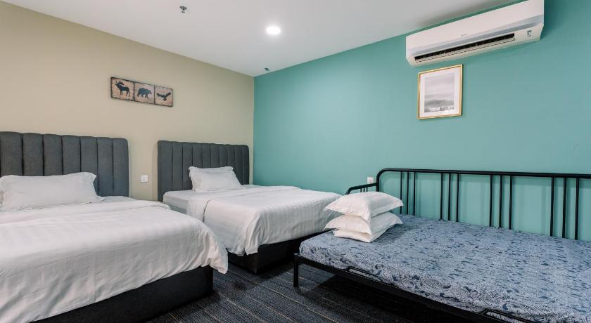 3C Hotel Puchong — Family Suite for 5 guests with street view, photo 3